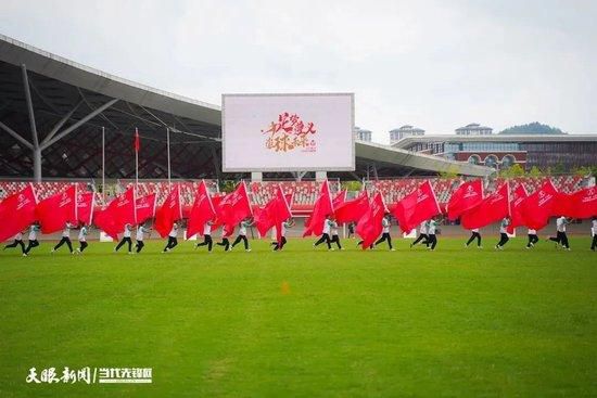 枪手出线&塞维遭淘汰 曼联米兰命悬一线欧冠小组赛第5轮全部战罢，今日比赛A组加拉塔萨雷3-3曼联、拜仁0-0哥本哈根；B组塞维2-3埃因霍温、阿森纳6-0朗斯，C组皇马4-2那不勒斯、布拉加1-1柏林联合，D组本菲卡3-3国米，皇家社会0-0萨尔茨堡。